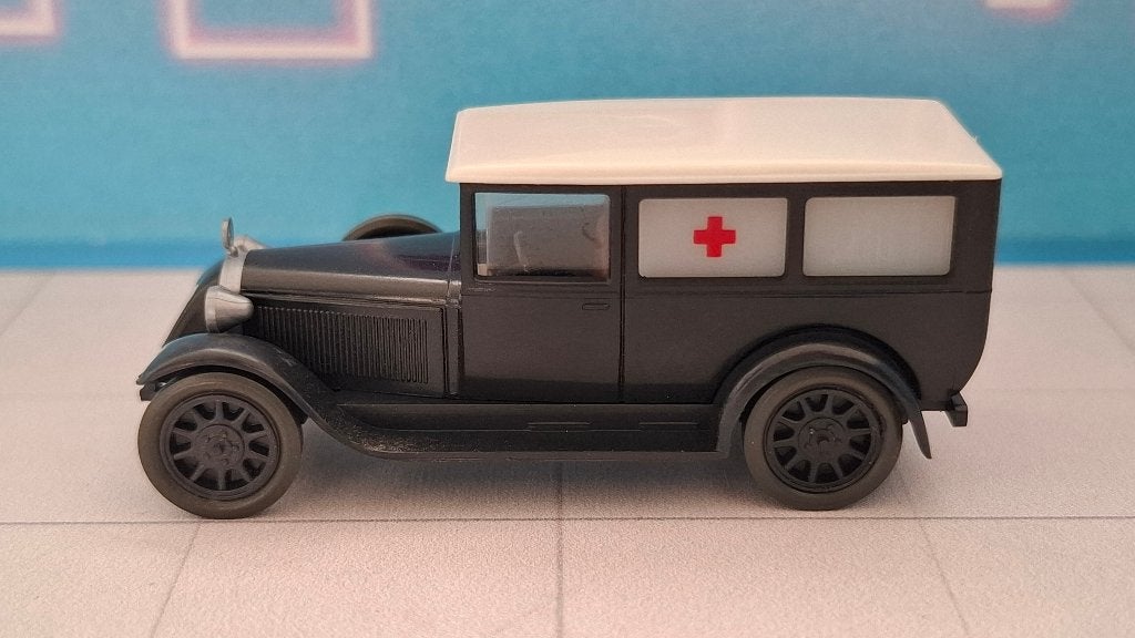 Roskopf 1:87 Mercedes L 1000 Express ambulance, Ophalen of Verzenden, Gebruikt, Auto, Overige merken
