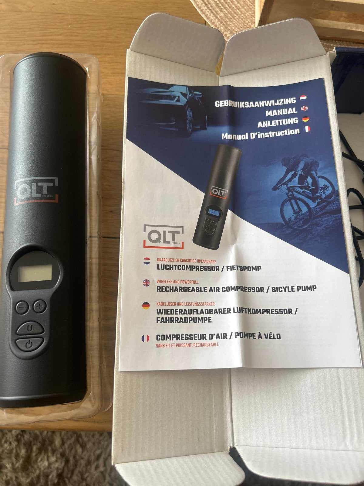 QLT Draadloze en Krachtige Oplaadbare Luchtcompressor, Ophalen of Verzenden, Drukmeter, Nieuw