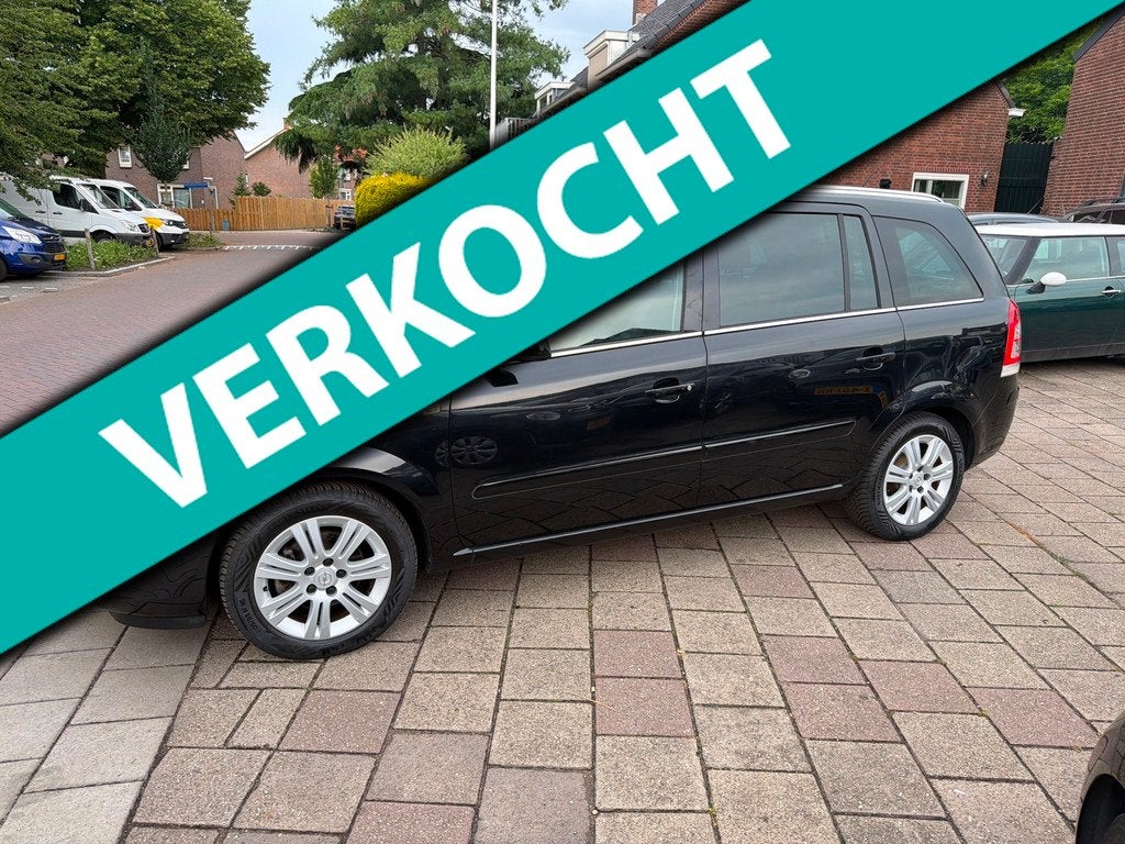 Opel Zafira 1.8 Cosmo, Auto's, Voorwielaandrijving, Gebruikt, 4 cilinders, Zwart