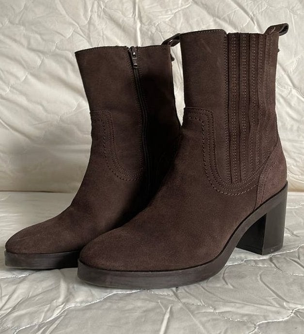 VIA VAI bruin suede Enkellaarzen - Zo goed als nieuw, Bruin, Lage of Enkellaarzen, Ophalen of Verzenden, Zo goed als nieuw