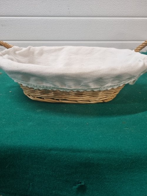 Broodmandje riet met stof en draag hengsels, Ophalen of Verzenden, 'T Olde Gre-j, Info@toldegrej.nl, Endepoelstraat 20f Didam