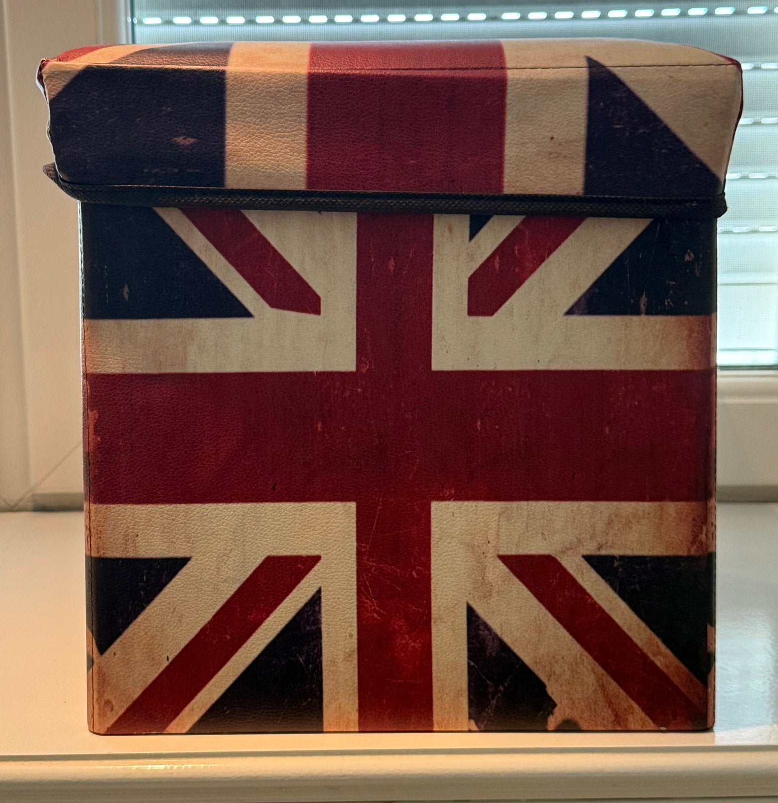 Opbergpoef met deksel Union Jack in vintage print, Minder dan 50 cm, Ophalen of Verzenden, Zo goed als nieuw, Minder dan 50 cm