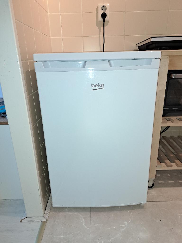 Prima koelkast van Beko, Witgoed en Apparatuur, Koelkasten en IJskasten, Gebruikt, 100 tot 150 liter, 45 tot 60 cm, Met vriesvak
