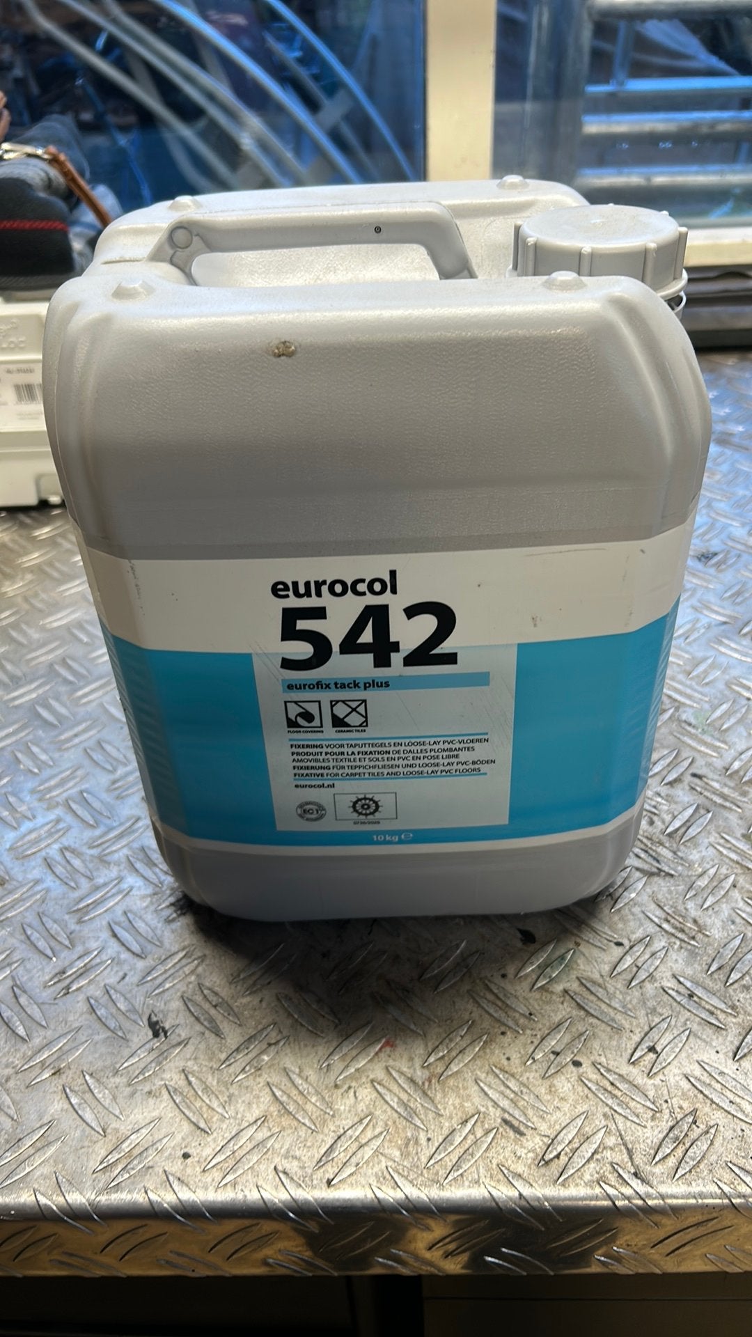 Eurocol 542 Eurofix Tack Plus - Lijm voor PVC vloeren, Ophalen, Gebruikt, 10 tot 15 liter, Lak