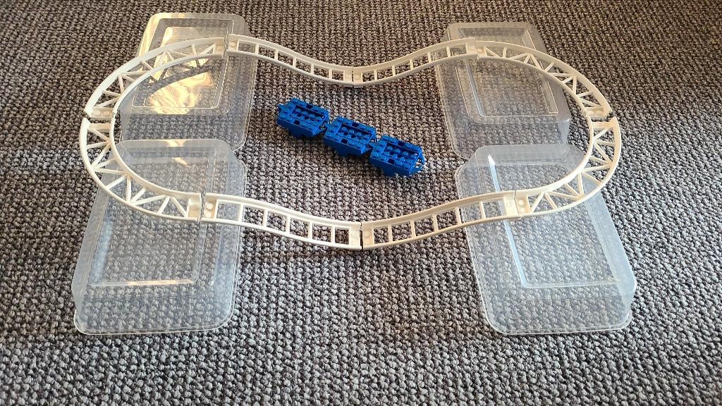 Partij N396=Lego achtbaan rails + karretjes Nieuw
