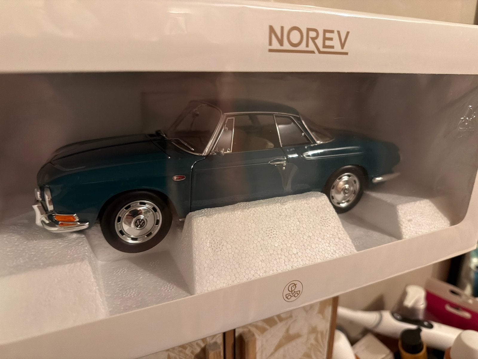 Norev Volkswagen Karmann Ghia 1:18 - Nieuw in doos, G, Auto, C, Nieuw