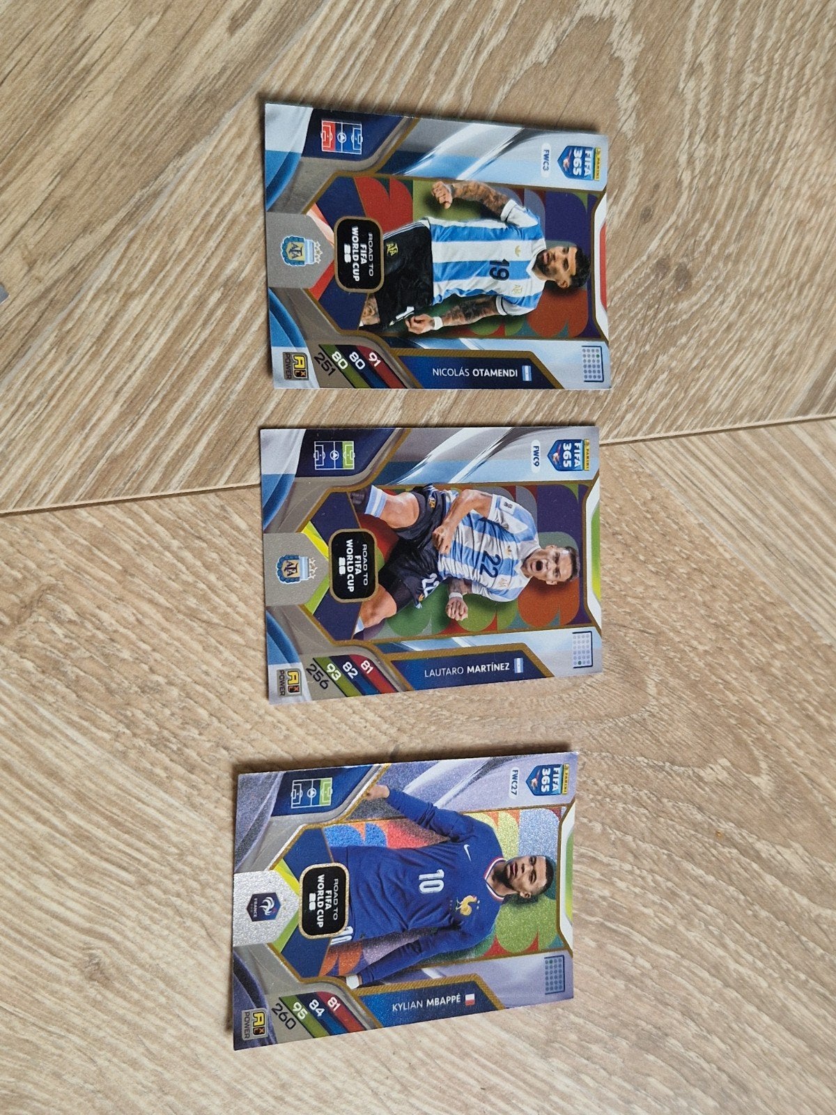 Panini FIFA 365 Adrenalyn XL 2026 kaarten (3 stuks), Ophalen of Verzenden, Zo goed als nieuw, Spelerskaart
