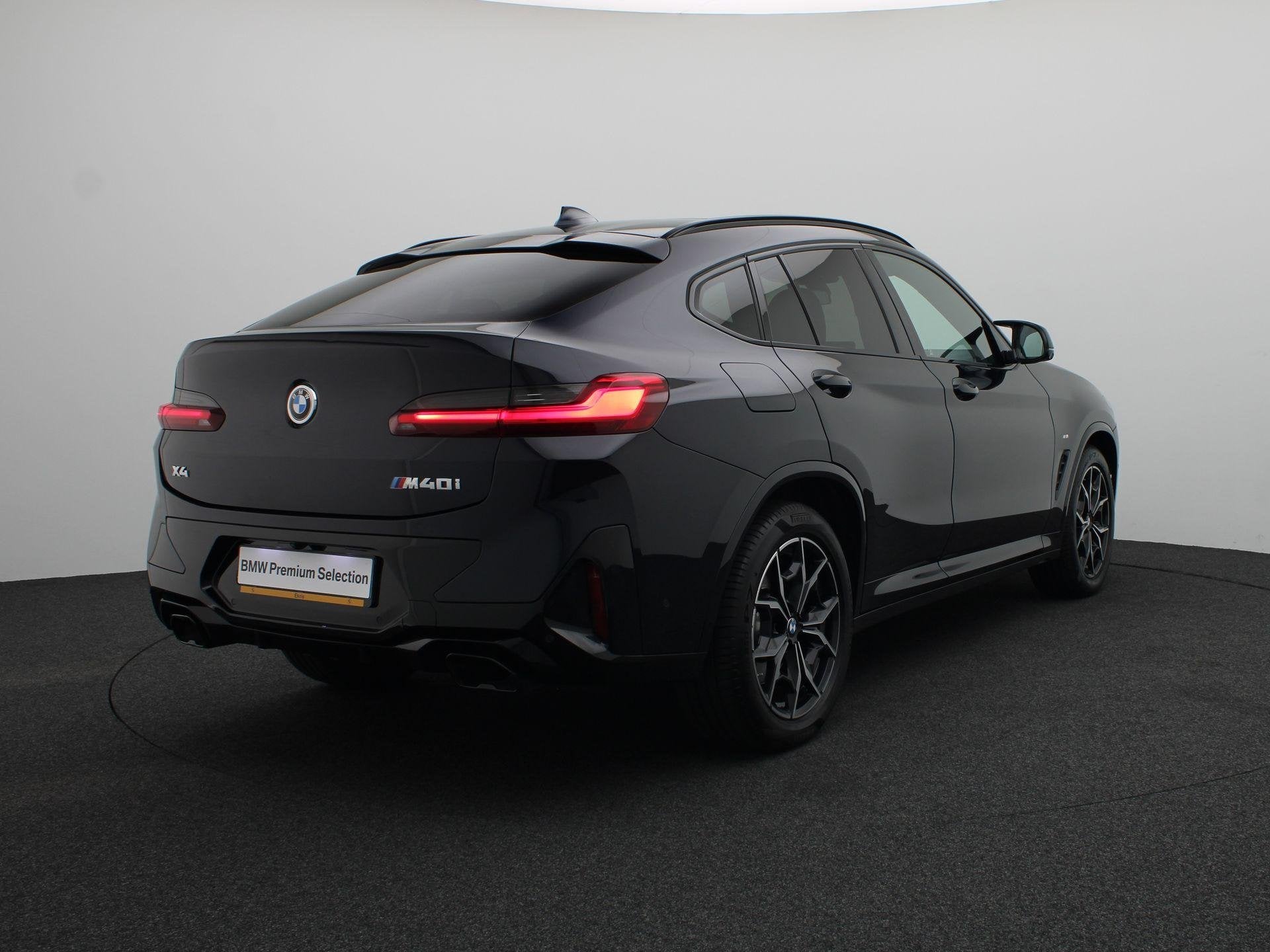 BMW X4 M40i High Executive | Stuurwielrand Verwarmd | Comfor, Auto's, BMW, Automaat, Gebruikt, 360 pk, Zwart