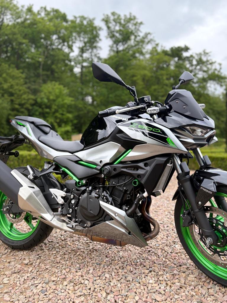 Kawasaki Z500 SE - 2025 - 3000km, Motoren, Particulier, Naked bike
