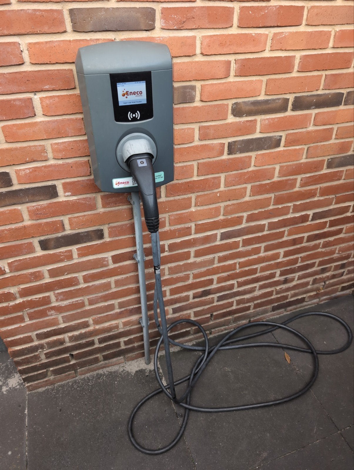 Eneco Laadpaal - Zelf demonteren, Ophalen