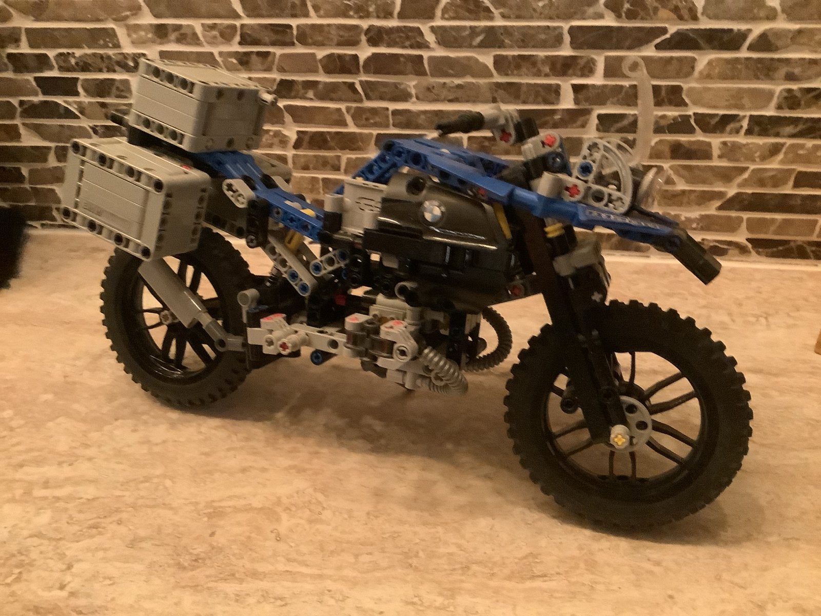 Lego Technic BMW R 1200 GS Adventure met boekjes en doos, Overige merken, Ophalen of Verzenden, Zo goed als nieuw, Groter dan 1:32