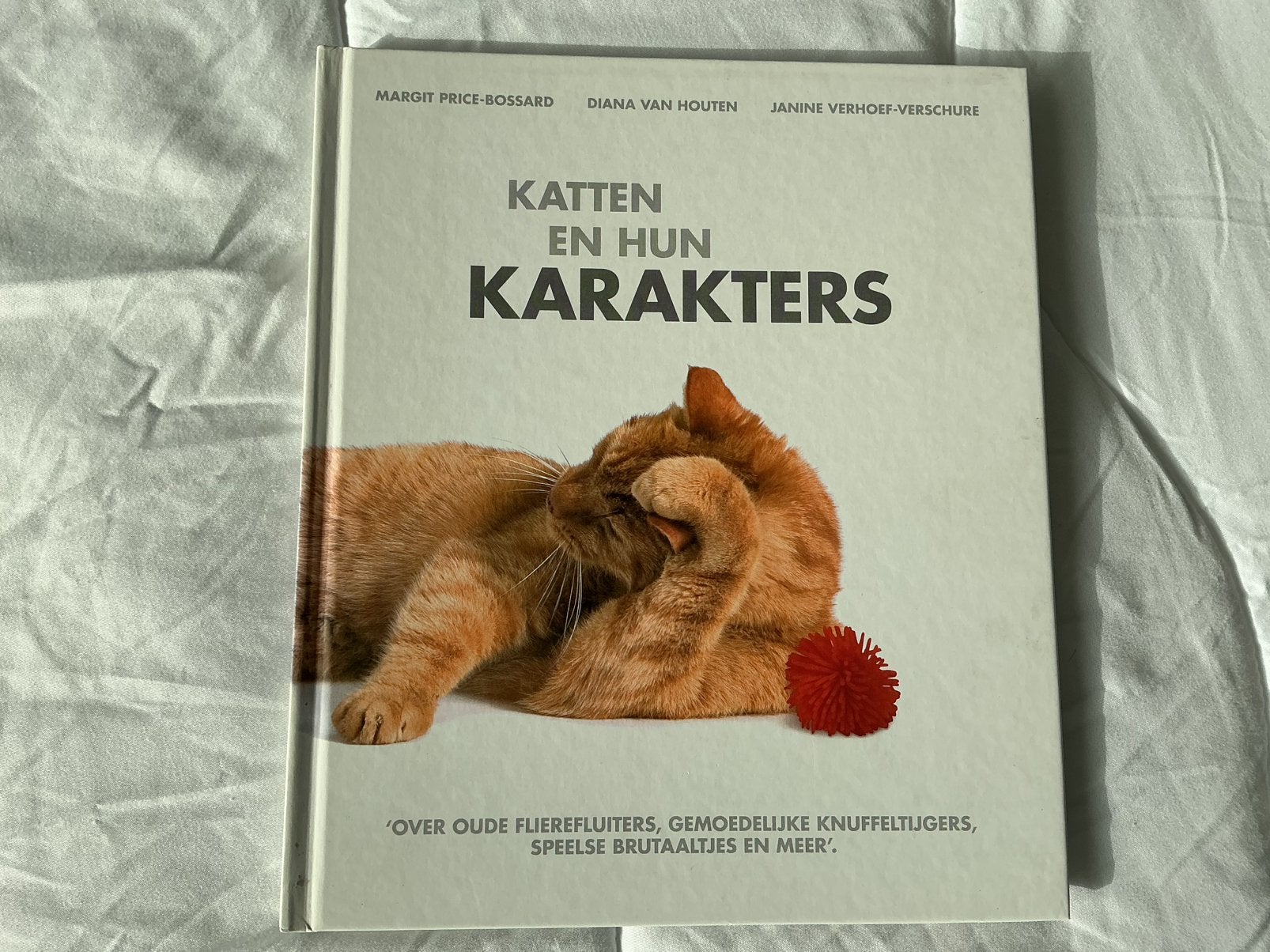 Katten en hun karakters., Boeken, Dieren en Huisdieren, Ophalen, Zo goed als nieuw, Katten