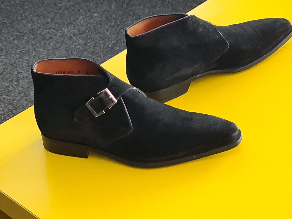 Prachtige Santoni half hoog met gesp en Zwarte kleur maat 42, Ophalen, Zwart, Santoni, Gespschoenen