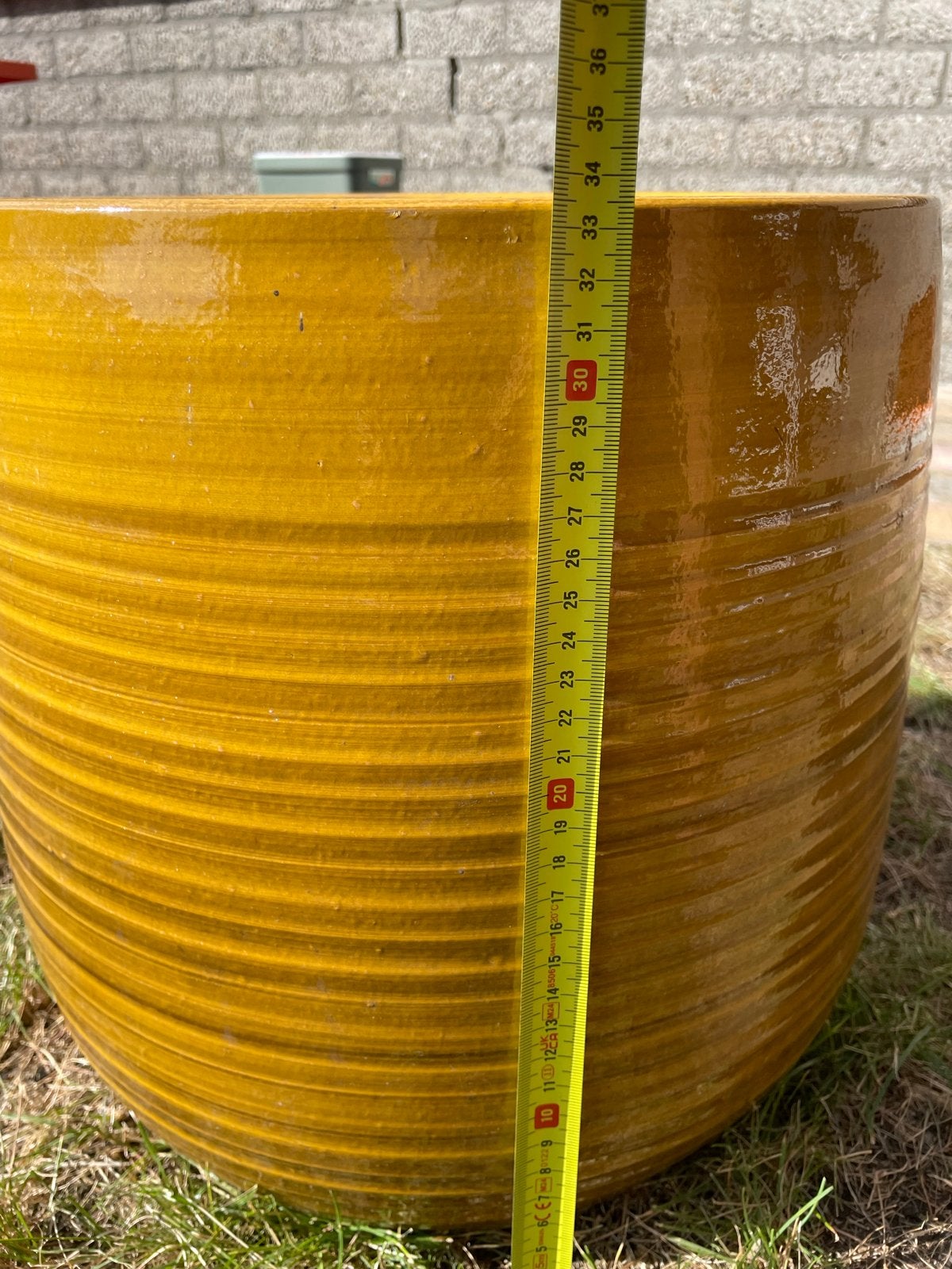 Gele bloempotten set - 2 stuks, 25 tot 40 cm, Gebruikt, Rond, Binnen