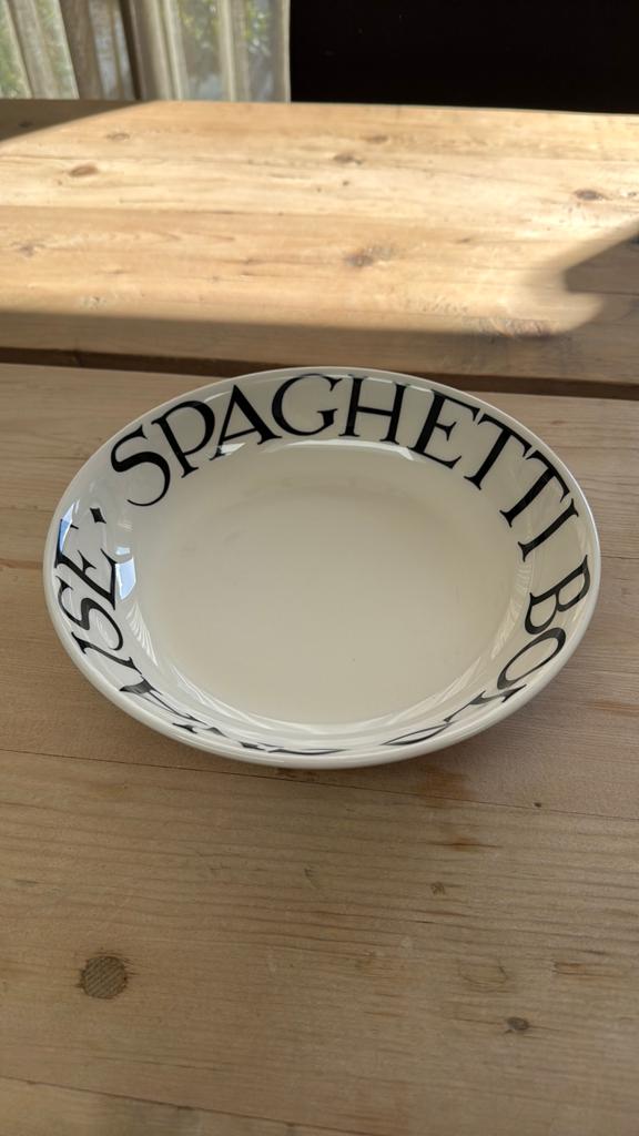 Emma Bridgewater nieuwe pastabowl black toast, Nieuw, Ophalen of Verzenden, Overige stijlen, Kop(pen) en/of Schotel(s)