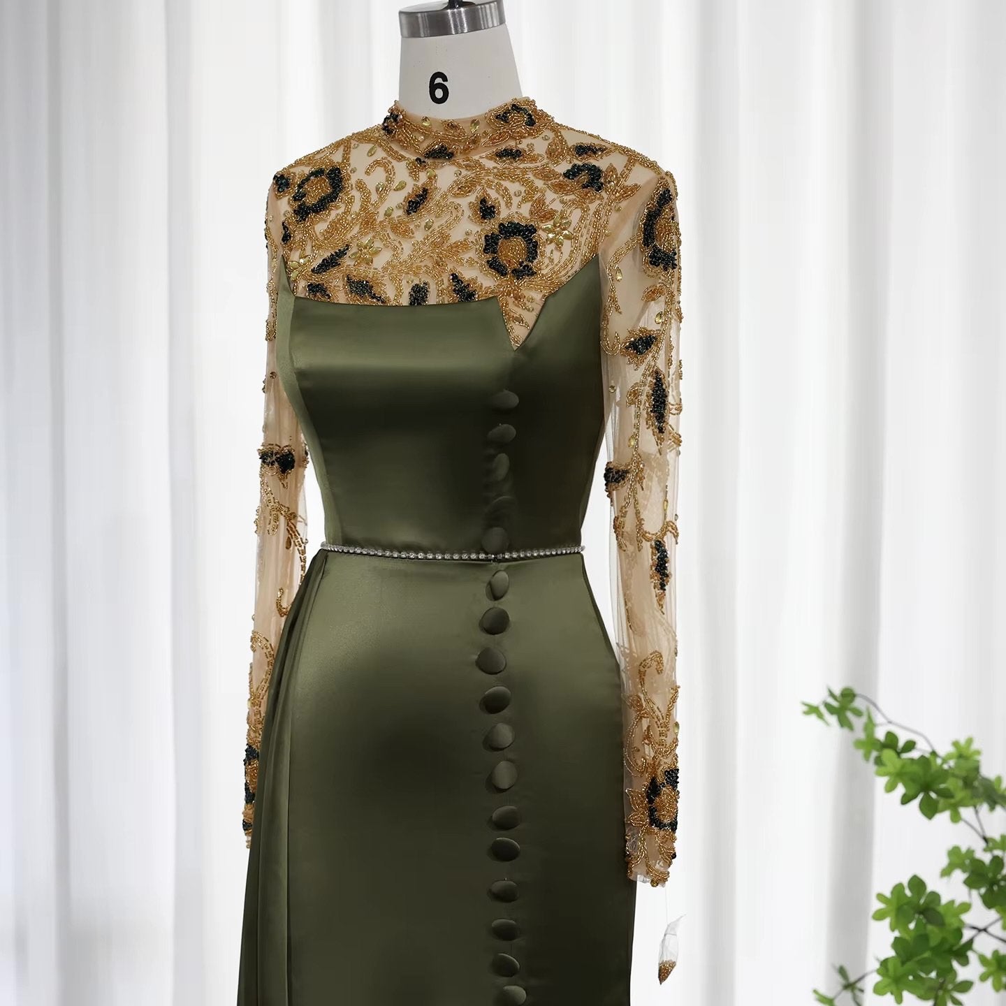 Olijfgroene Galajurk - Maat M/S, Kleding | Dames, Maat 38/40 (M), Galajurk, Ophalen of Verzenden, Zo goed als nieuw