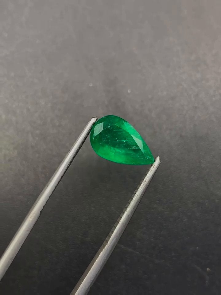 Smaragd 1.28 karaat (Panshjir Afghanistan), Verzenden, Nieuw