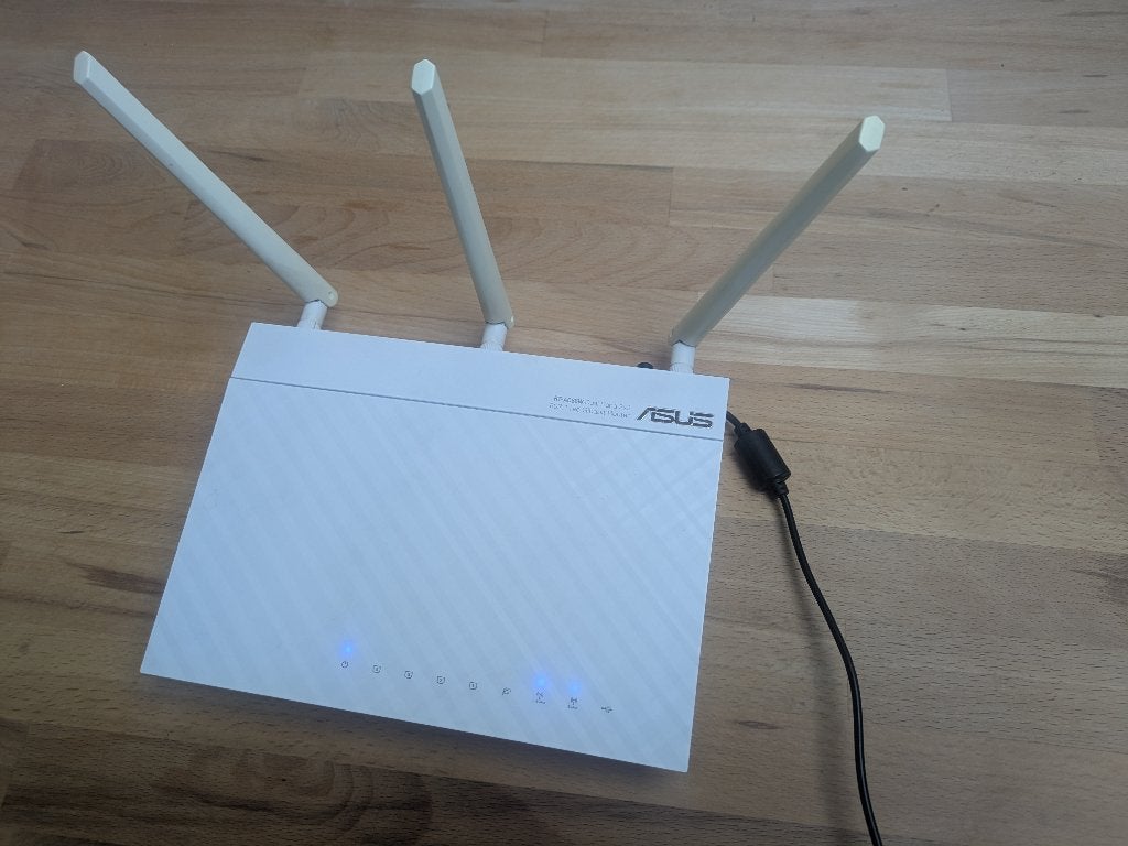 Asus RT-AC66W, Ophalen of Verzenden, Gebruikt, Router, Asus