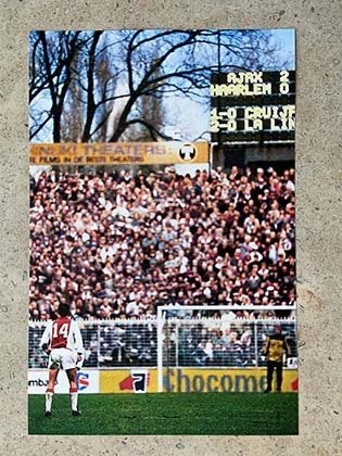 Org kleurenfoto 20x30cm J Cruijff terug bij Ajax 06-12-1981, Verzamelen, Verzenden, Nieuw, Ajax, Poster, Plaatje of Sticker