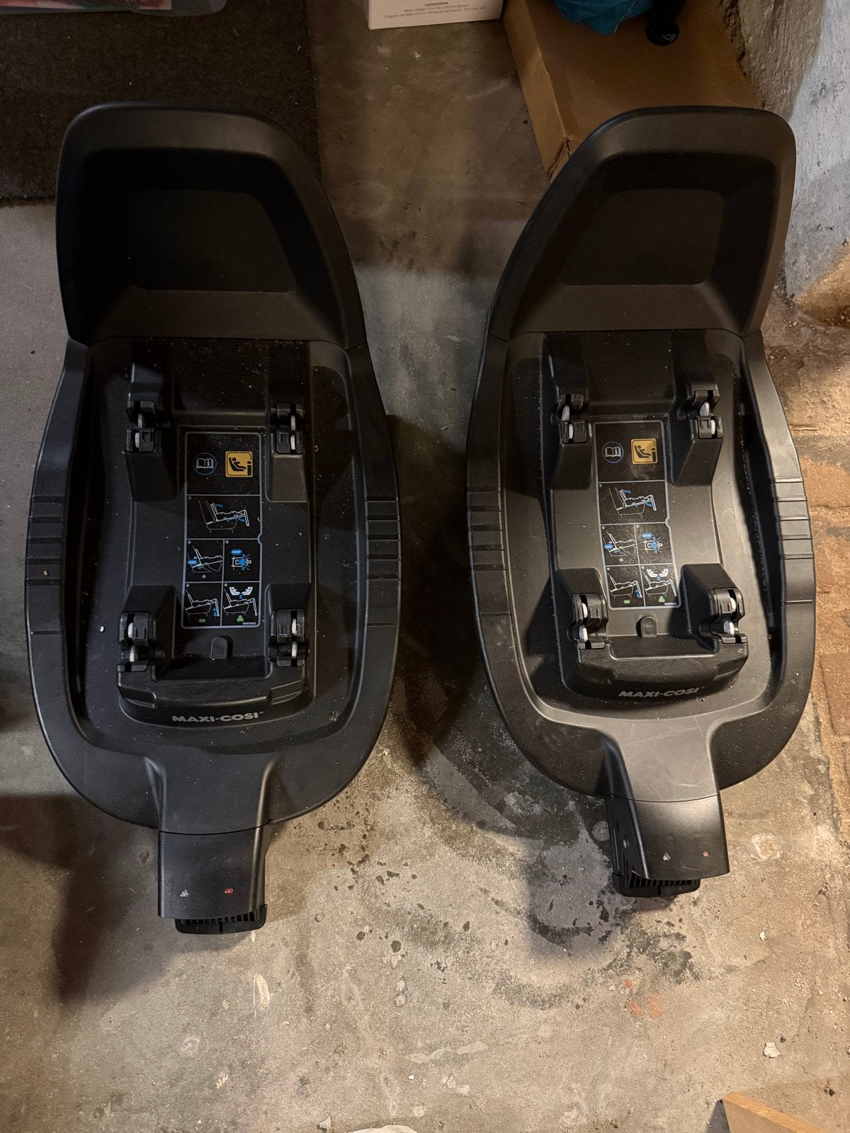 Maxi-Cosi FamilyFix Isofix Base - 2 stuks, Ophalen, Gebruikt, Isofix, 0 t/m 13 kg