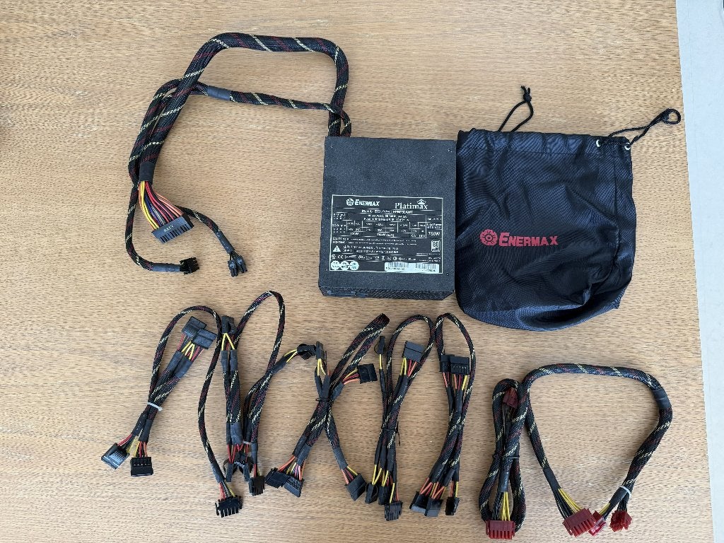 Enermax Platimax EPM750AWT 750W Voeding – 80 PLUS Platinum, Computers en Software, Interne voedingen, Ophalen of Verzenden, Gebruikt
