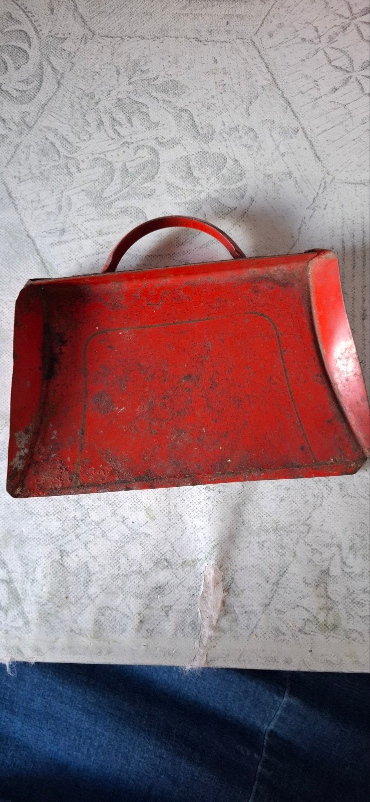 Vintage rode metalen blik van stoffer en blik set, Antiek en Kunst, Ophalen of Verzenden