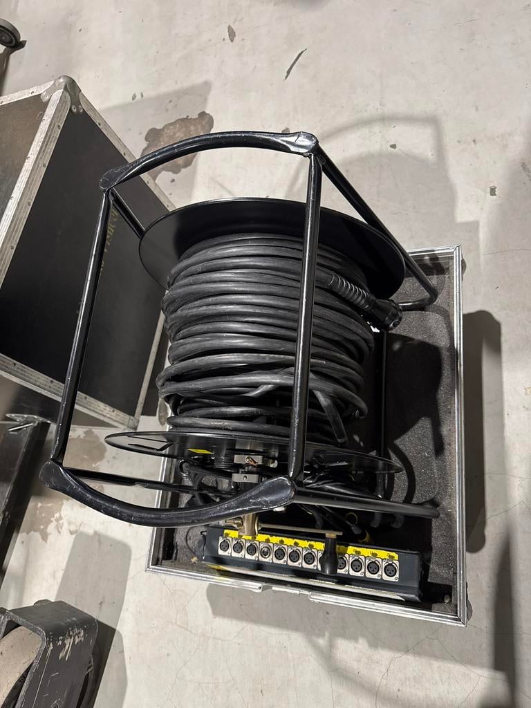 Socapex grote haspel 50m met 12x XLR slof in flightcase, Ophalen, Gebruikt, Microfoon