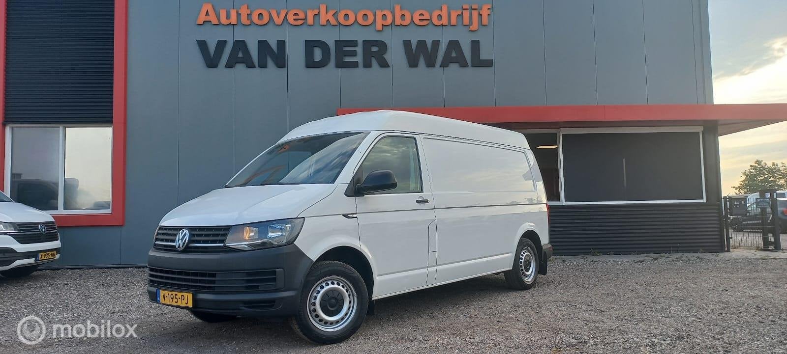 Volkswagen Transporter 2.0 TDI L2H2/AIRCO/CRUISECONTROL, Voorwielaandrijving, Gebruikt, Euro 6, 4 cilinders