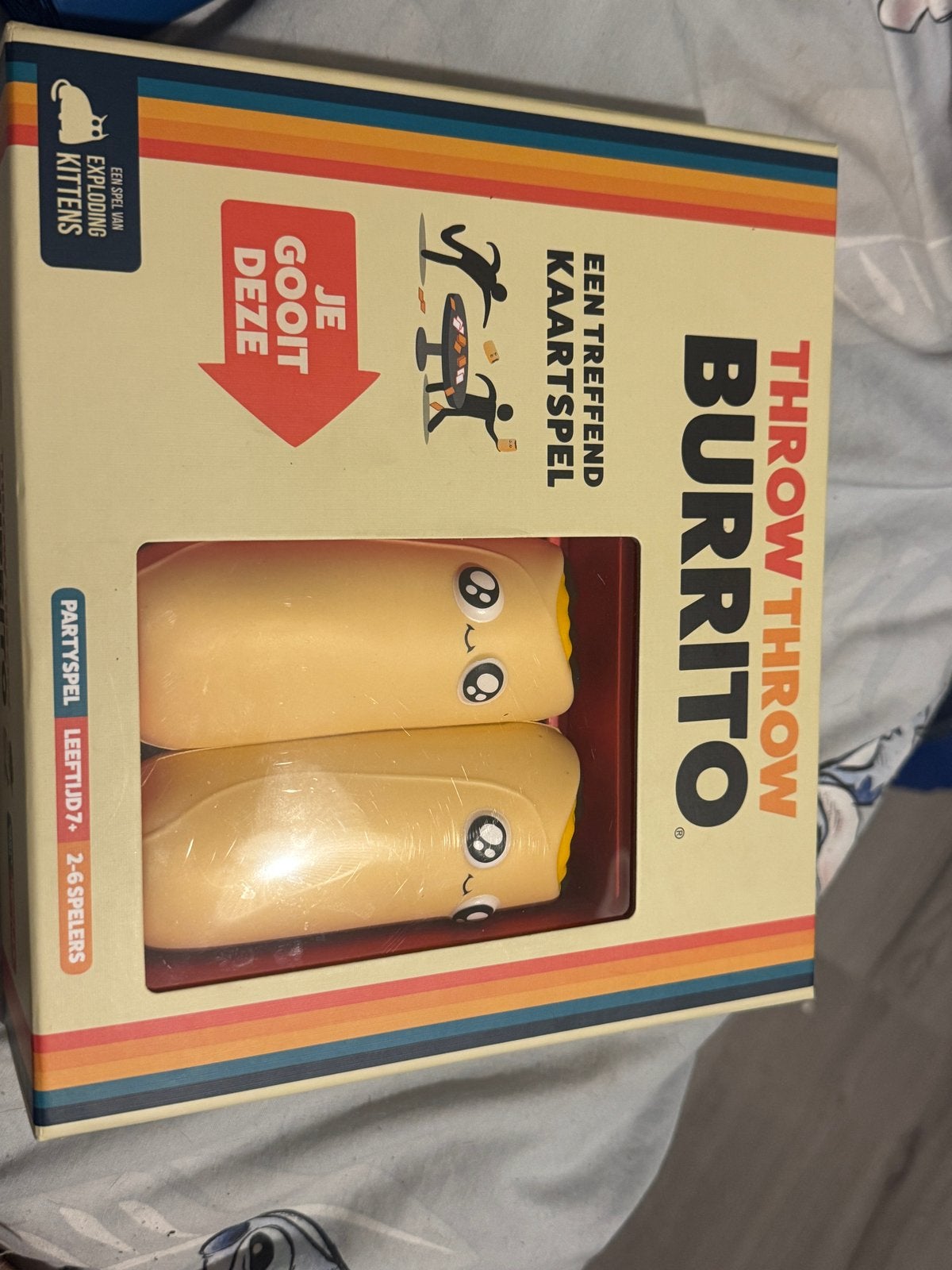 Throw Throw Burrito: Een Treffend Kaartspel van Exploding Ki, Drie of vier spelers, Ophalen, Zo goed als nieuw