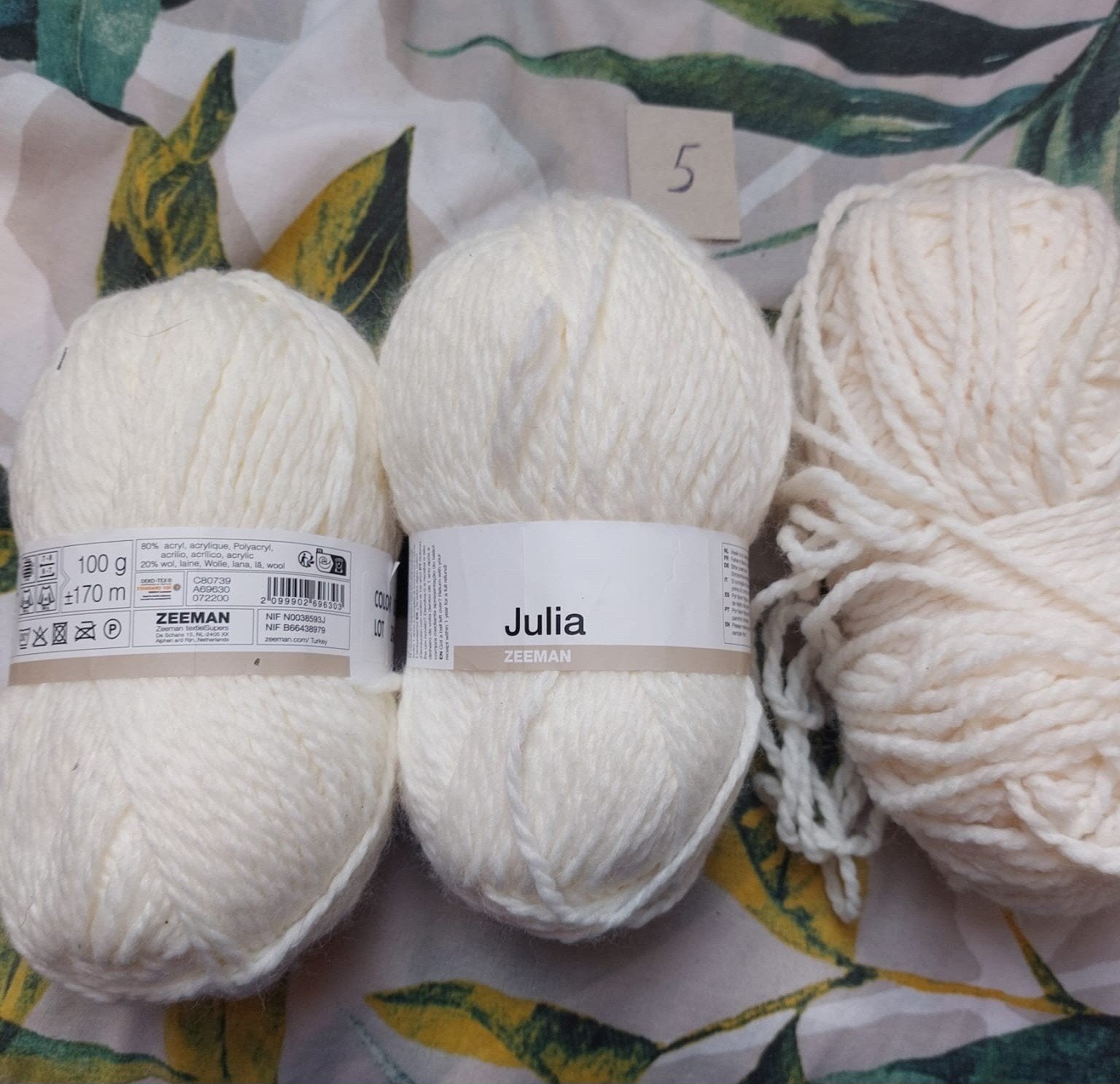 3 bollen wol wit (Julia), Hobby en Vrije tijd, Ophalen of Verzenden, Nieuw, Breien of Haken, Wol of Garen