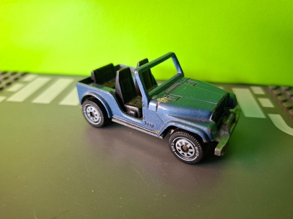 Siku 1053 - Jeep CJ5 [blauw] 1/55, Ophalen of Verzenden, Gebruikt, Auto