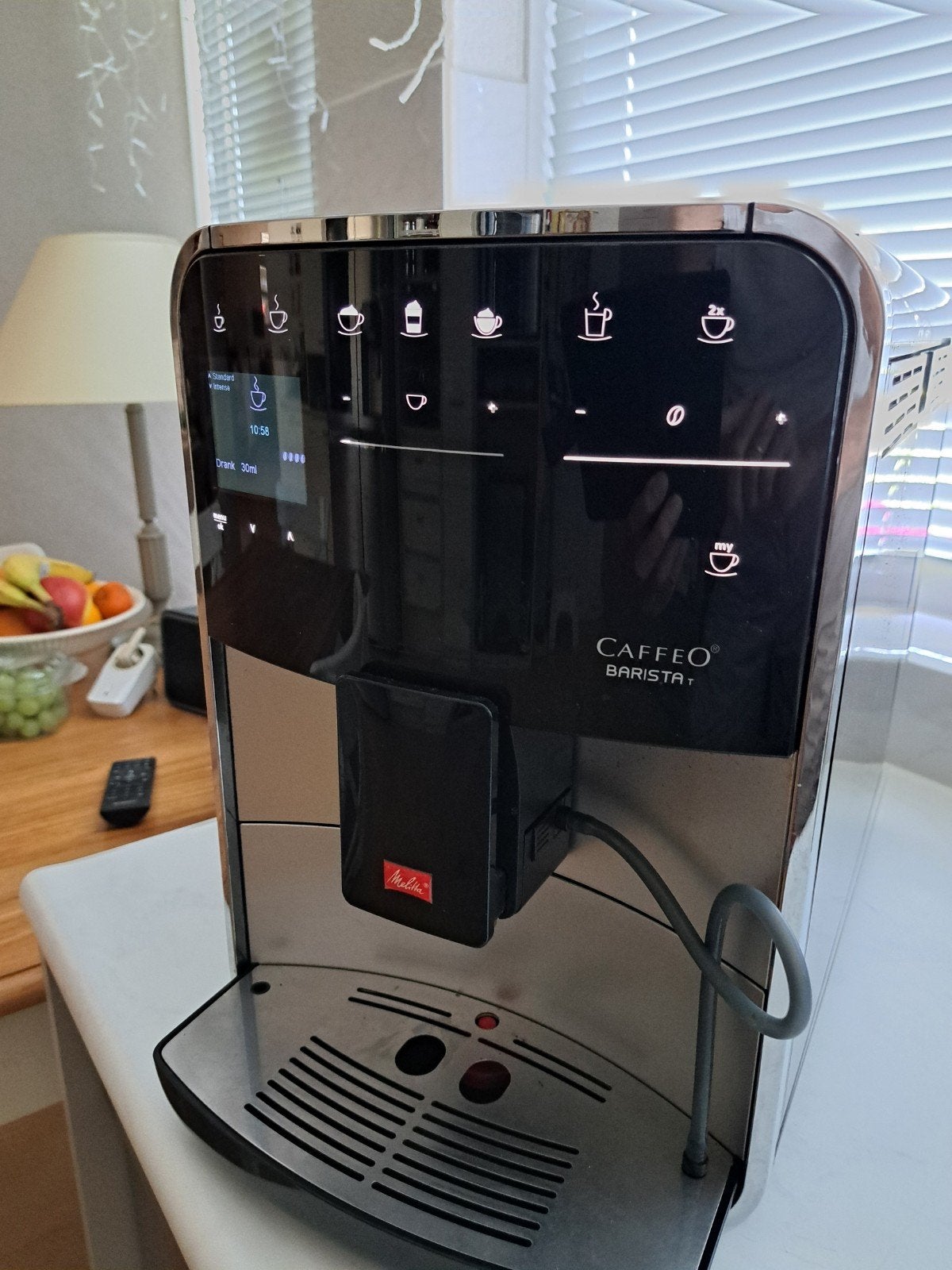 Melitta Caffeo Barista+ Koffiemachine met defect, Afneembaar waterreservoir, 10 kopjes of meer, Koffiemachine, Niet werkend