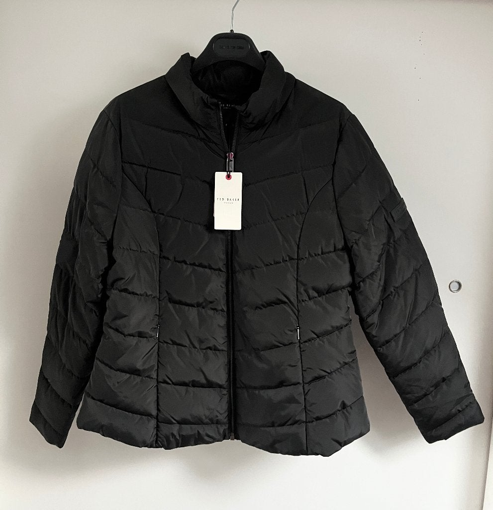 🍁Nieuwe vlotte zwarte jas van Ted Baker 4 /40 42, Maat 38/40 (M), Verzenden, Zwart, Nieuw