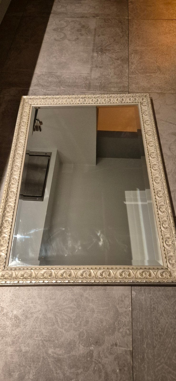 Decoratieve spiegel met sierlijke lijst, Ophalen, Rechthoekig, 50 tot 100 cm, 100 tot 150 cm