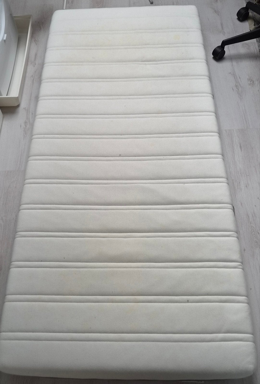 IKEA Malvik matras 90x200 met wasbare hoes, Ophalen, Gebruikt, 90 cm, Eenpersoons