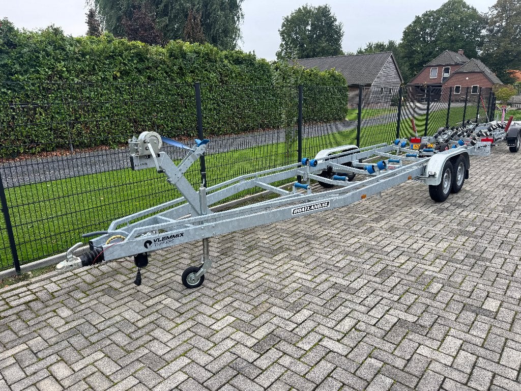 VLEMMIX Tandemas 3000 kg en wegklapbare verlichting, Watersport en Boten, Ophalen, 1500 tot 3000 kg, Sloepentrailer, Zo goed als nieuw
