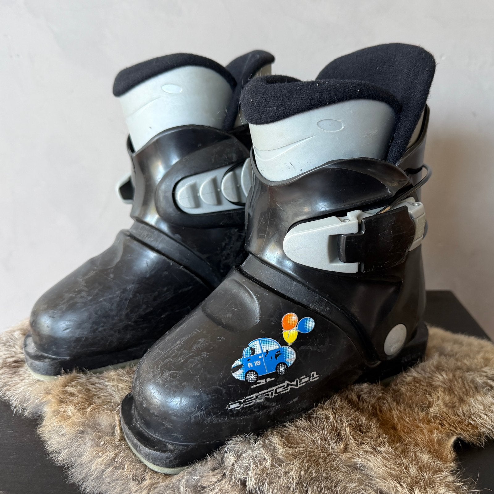 Rossignol kinder ski schoenen maat 16,5, Gebruikt, Rossignol, Schoenen, Ophalen of Verzenden