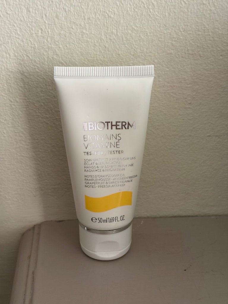 Biotherm Biomains Vitaminé  50 ml Handcrème, Ophalen of Verzenden, Nieuw, Overige typen