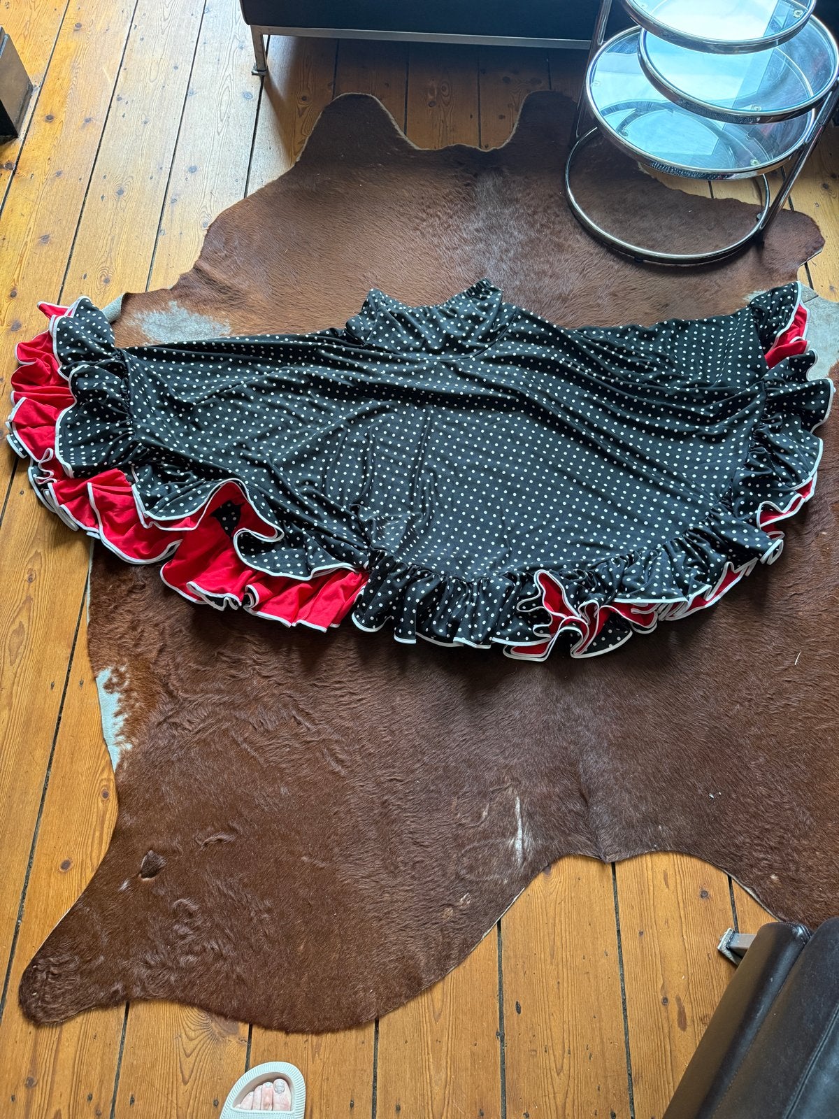 Zwarte flamenco rok met rode ruches en stippen, Ophalen of Verzenden, Zo goed als nieuw, Kleding