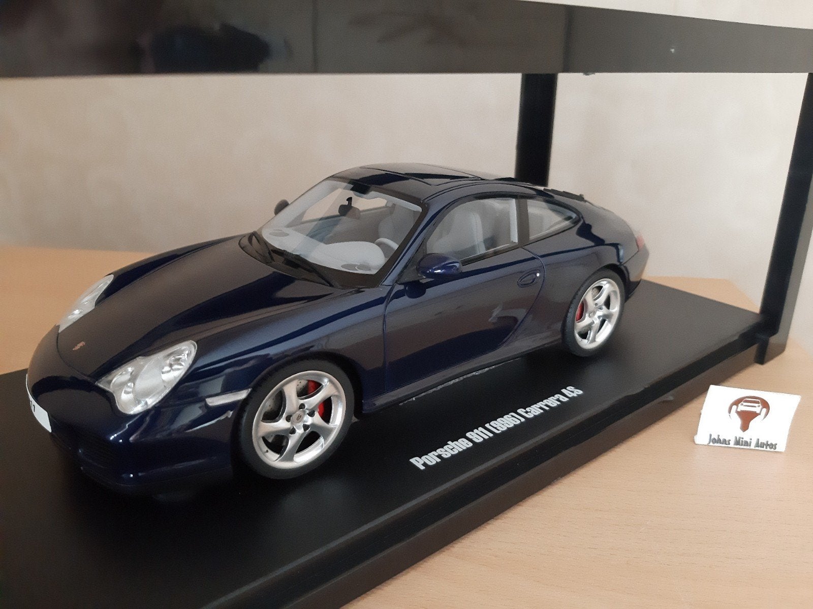 Porsche 911 (996.2) Carrera 4S 2002 Dark Blue GT938 in 1:18