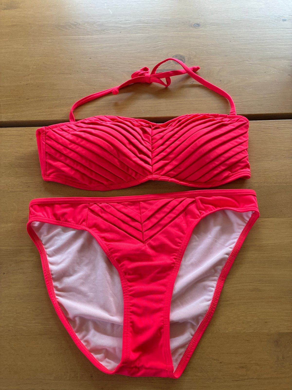 Beachwave strapless bikini koraal, maat 42 (zgan), Ophalen of Verzenden, Zo goed als nieuw, Rood, Bikini