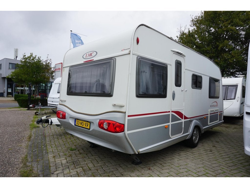 LMC Munsterland 490 Mover, Fietsendrager voor, Caravans en Kamperen, Standaardzit, Schokbreker, Bedrijf, 2 aparte bedden
