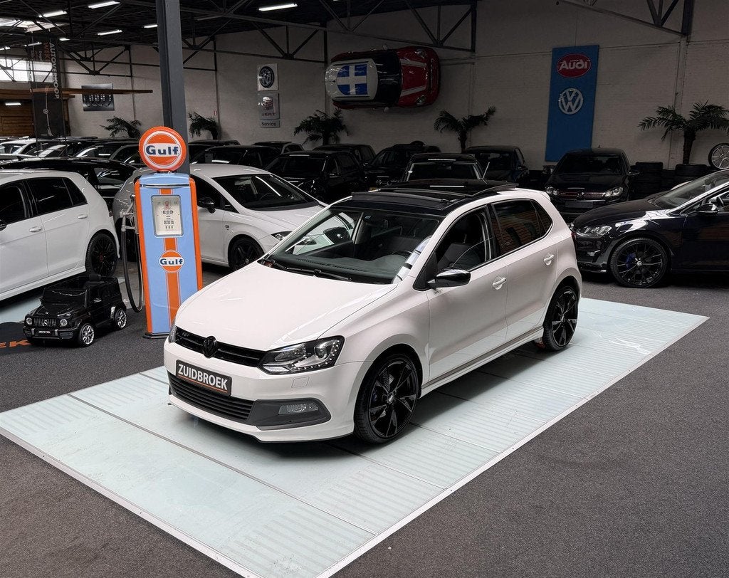 Volkswagen Polo 1.2 TSI R-Line Vol optie | DSG | Pano | 5-dr, Automaat, Gebruikt, 4 cilinders, 1290 kg