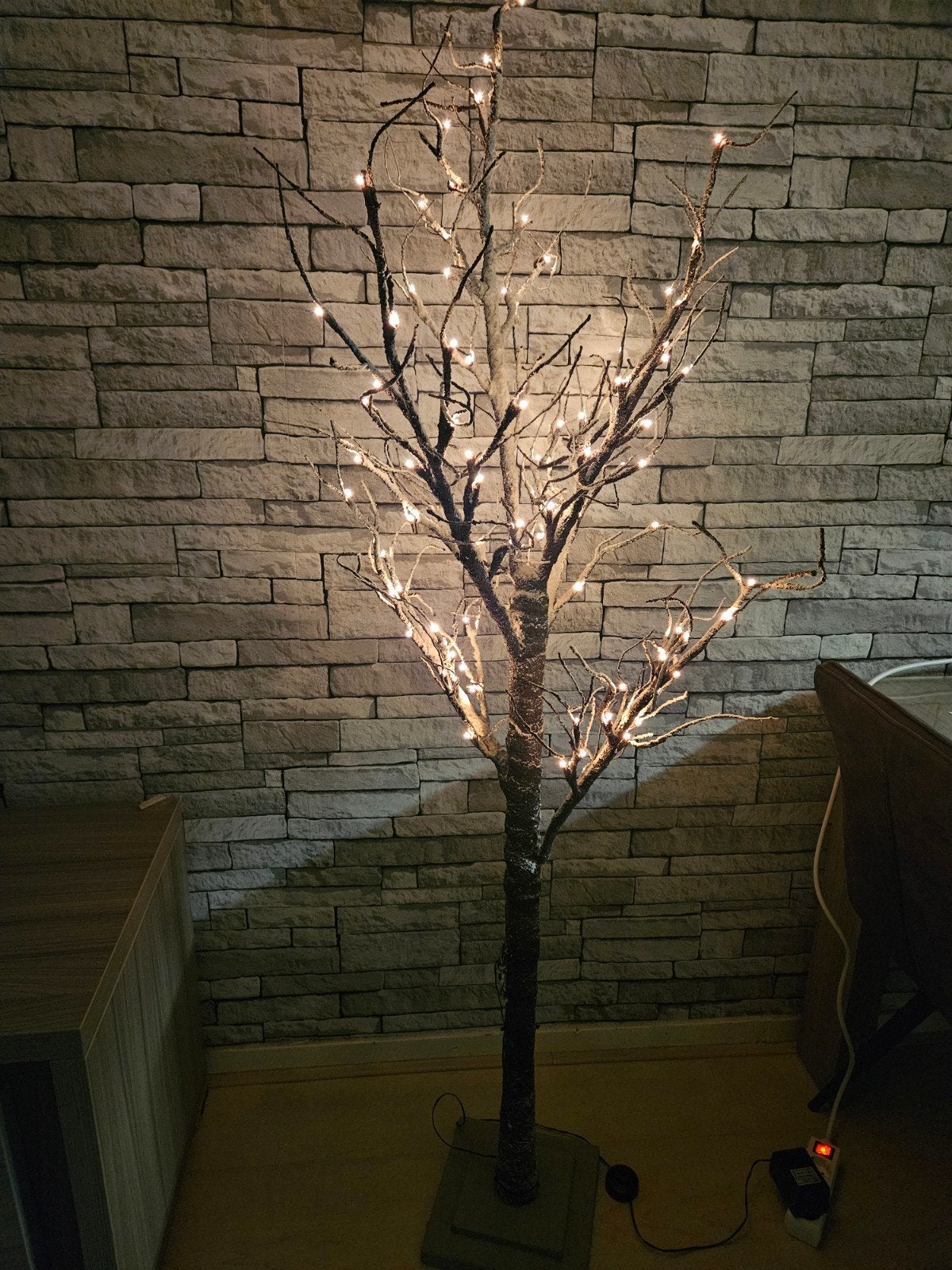 besneeuwde kerstboom met verlichting, Ophalen, Zo goed als nieuw