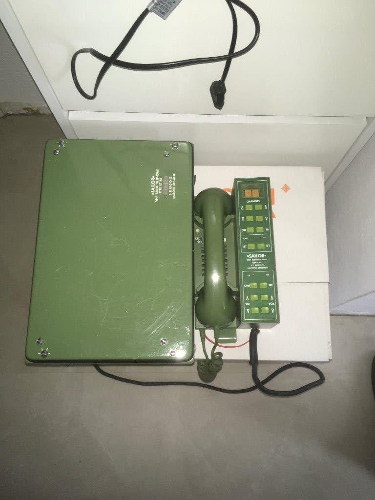 Sailor VHF Marifoon RT145 met bediendeel en hoorn, Ophalen, Gebruikt, Communicatie