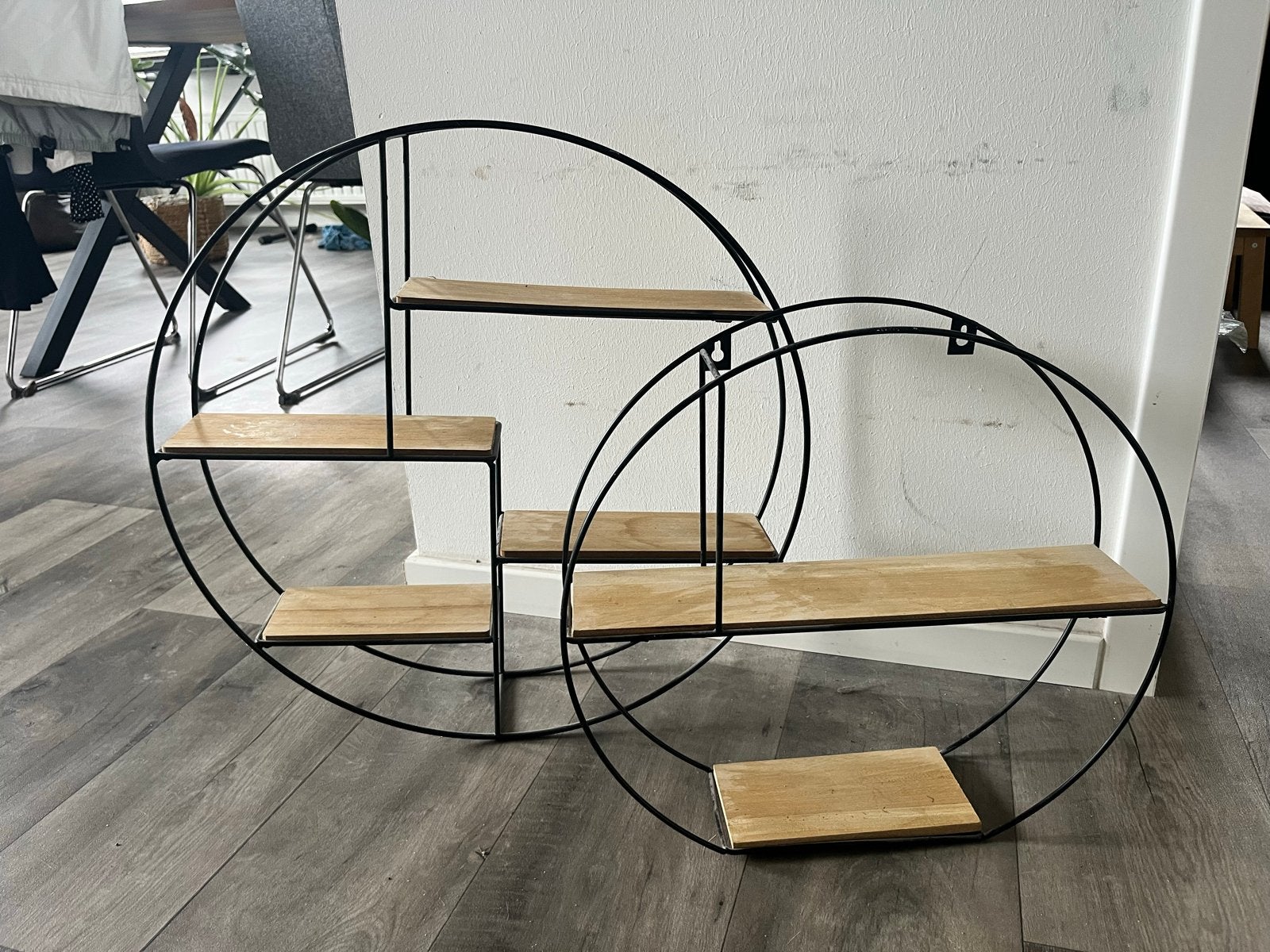 Set van 2 ronde wandplanken, Ophalen, Zo goed als nieuw