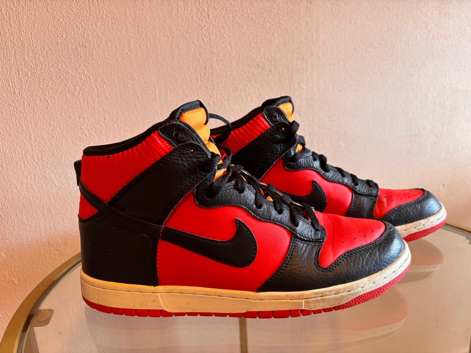 Nike Dunk High 'Barcelona' Sneakers - Rood/Zwart, Kleding | Heren, Schoenen, Ophalen, Gedragen, Zwart, Sneakers of Gympen