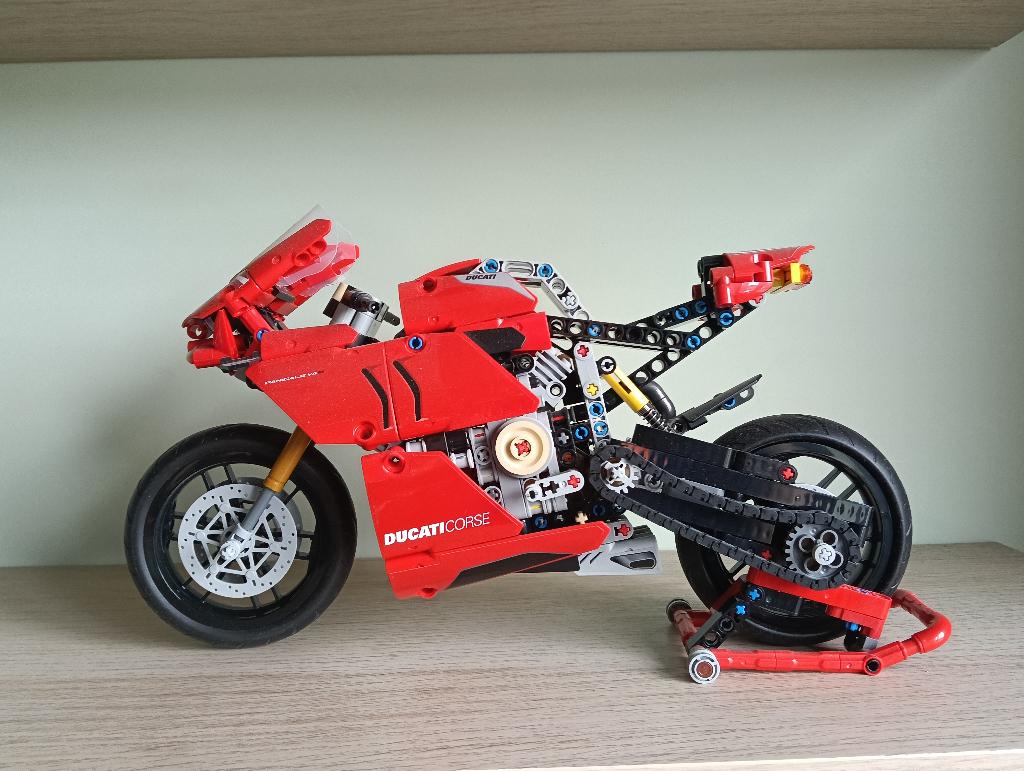 diverse lego technic sets, Compleet, Lego, Ophalen of Verzenden, Zo goed als nieuw