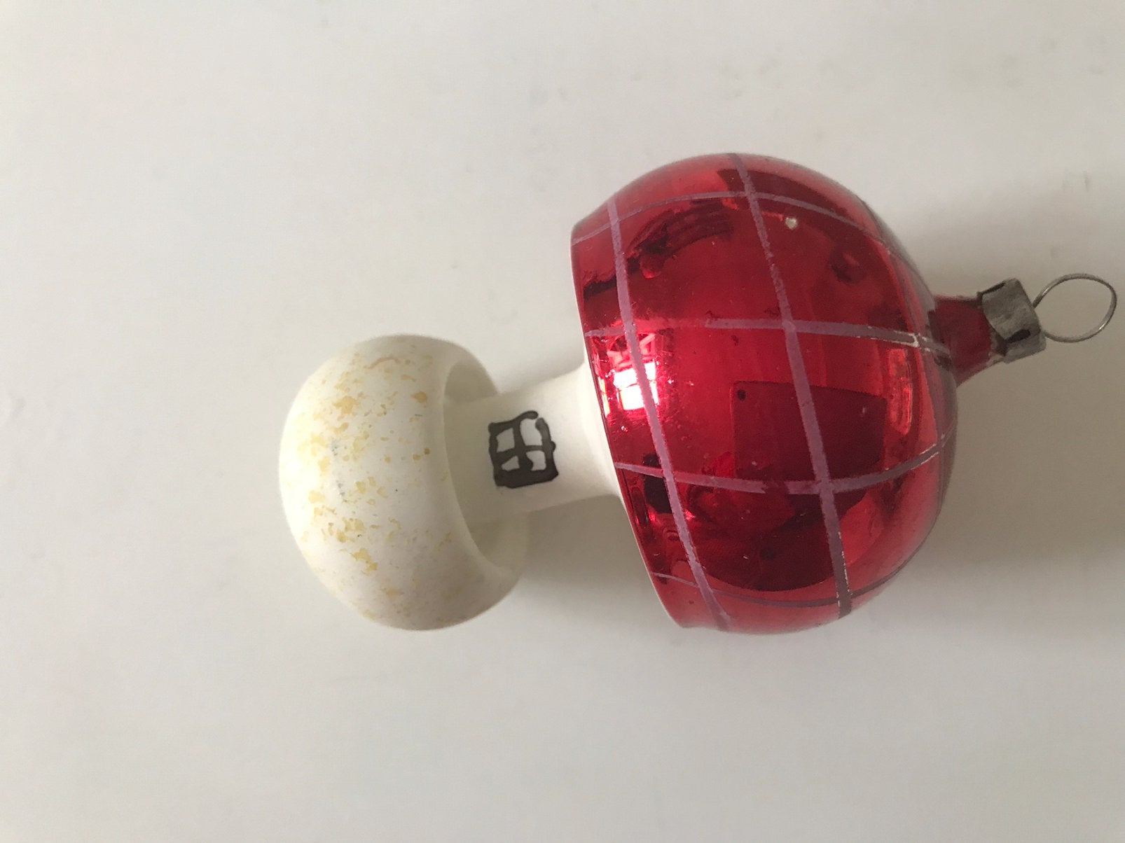 Oude paddestoel kerstbal, Ophalen of Verzenden, Gebruikt