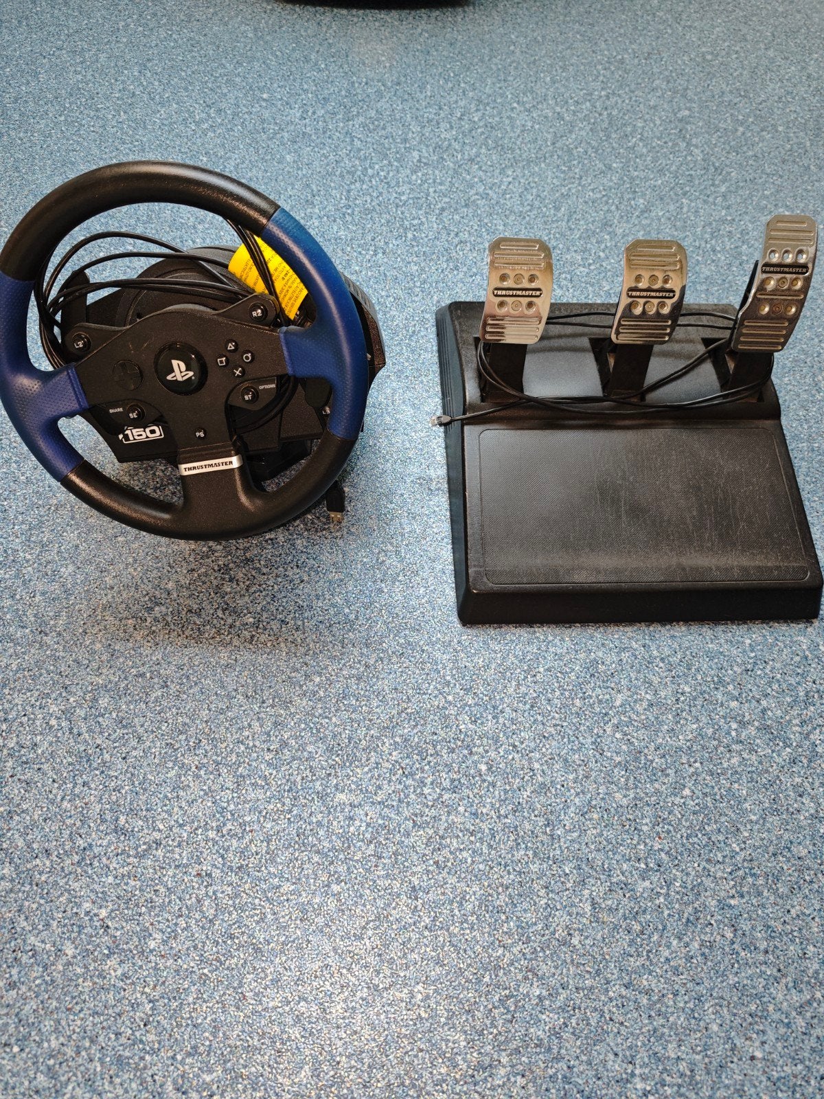 Thrustmaster T150 Force Feedback Racestuur met Pedalen, Ophalen, Gebruikt